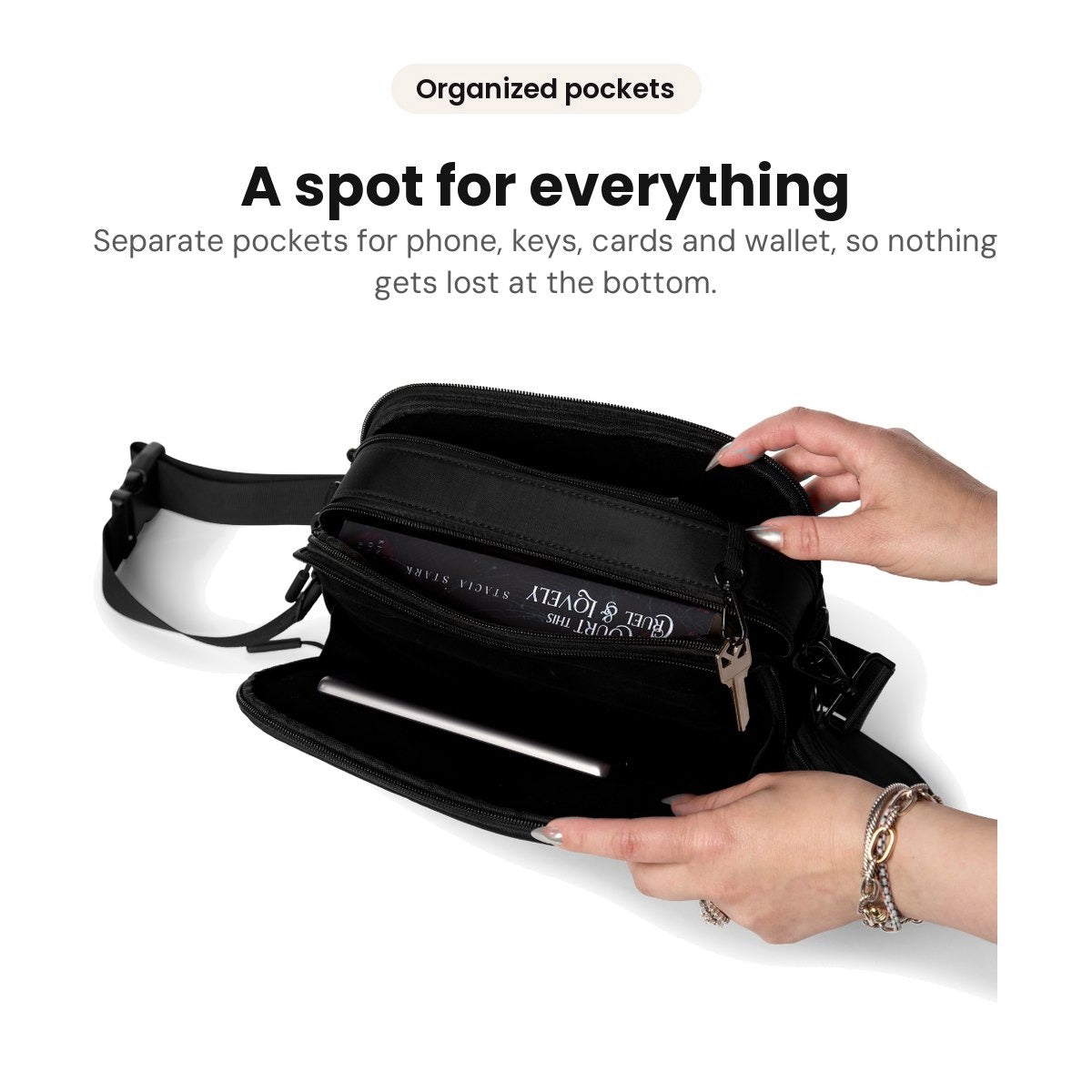 Hello Clio Double Scoop: Organized pockets so nothing gets lost